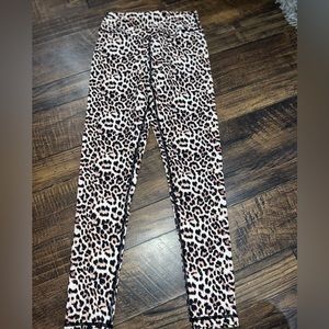 ZYIA leopard Scrunchy Bottom Leggings 24inches
